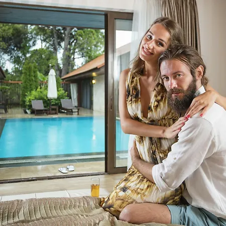 Ic Palace & Hotell 5*