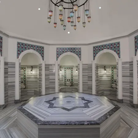 Отель Ic Palace & 5*