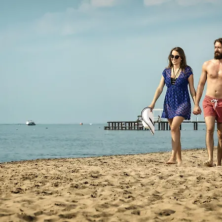 Ic Palace & Hotell 5*