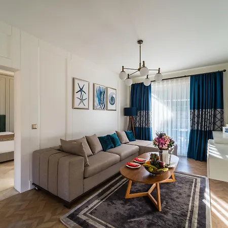 Отель Ic Palace & 5*
