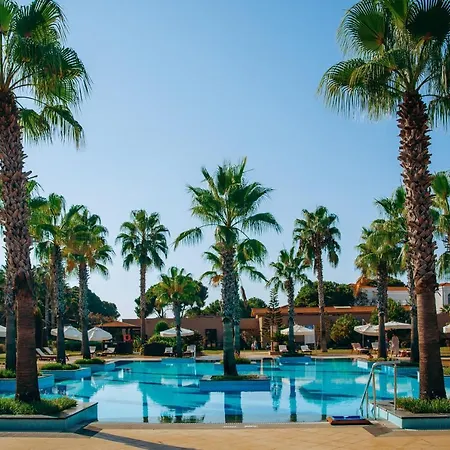 Ic Palace & Hotel 5*