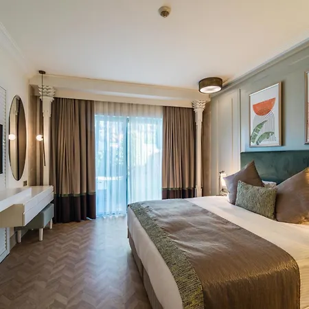 Hotel Ic Palace & 5*